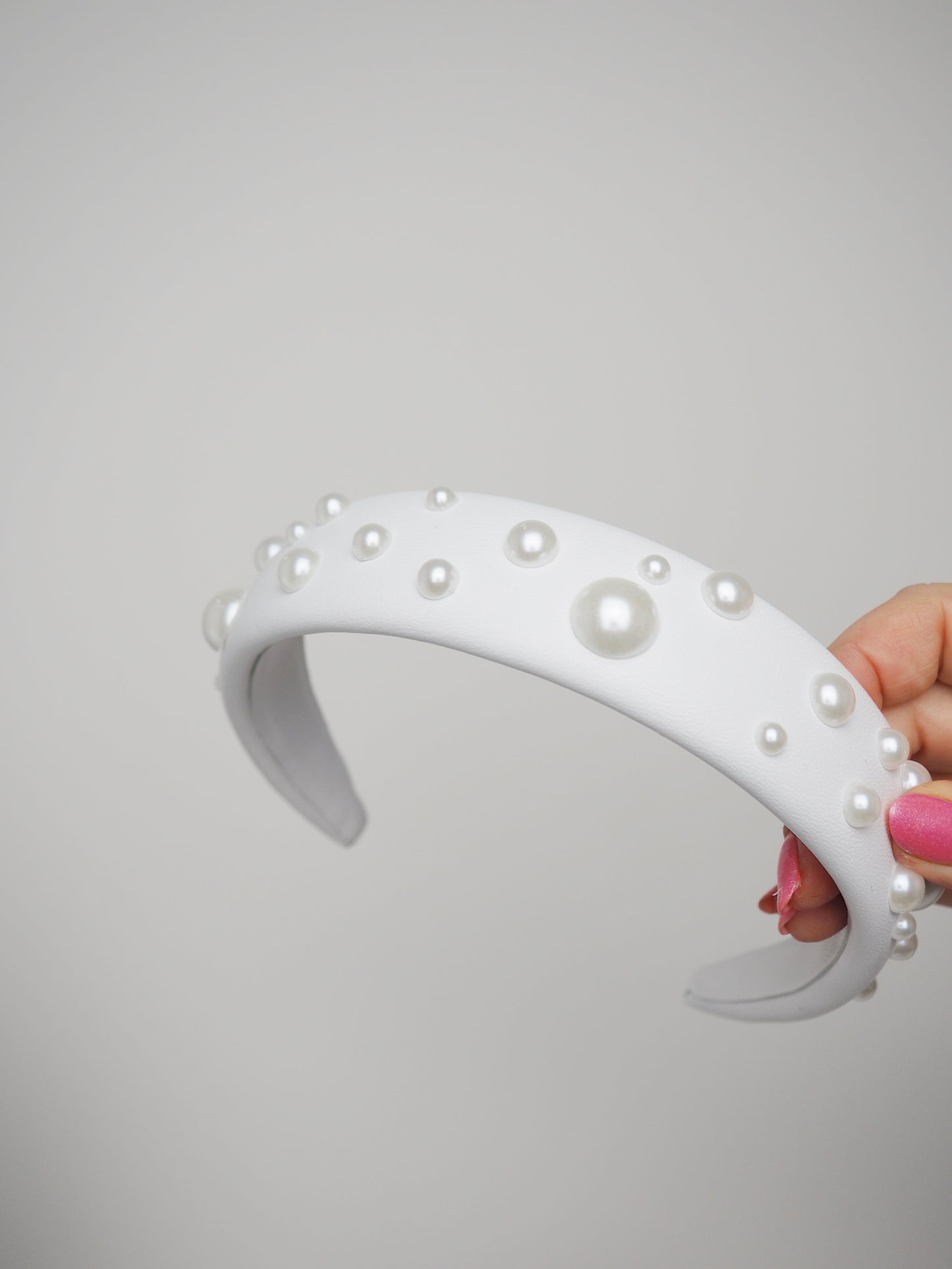 Zoe Pearl - White - Leather padded headband with pearl detail