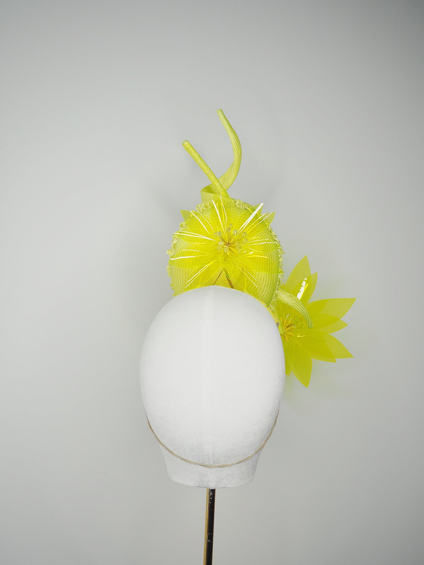 Citron Spark - Fluro yellow vintage straw percher with clear plastic fluro yellow starburst