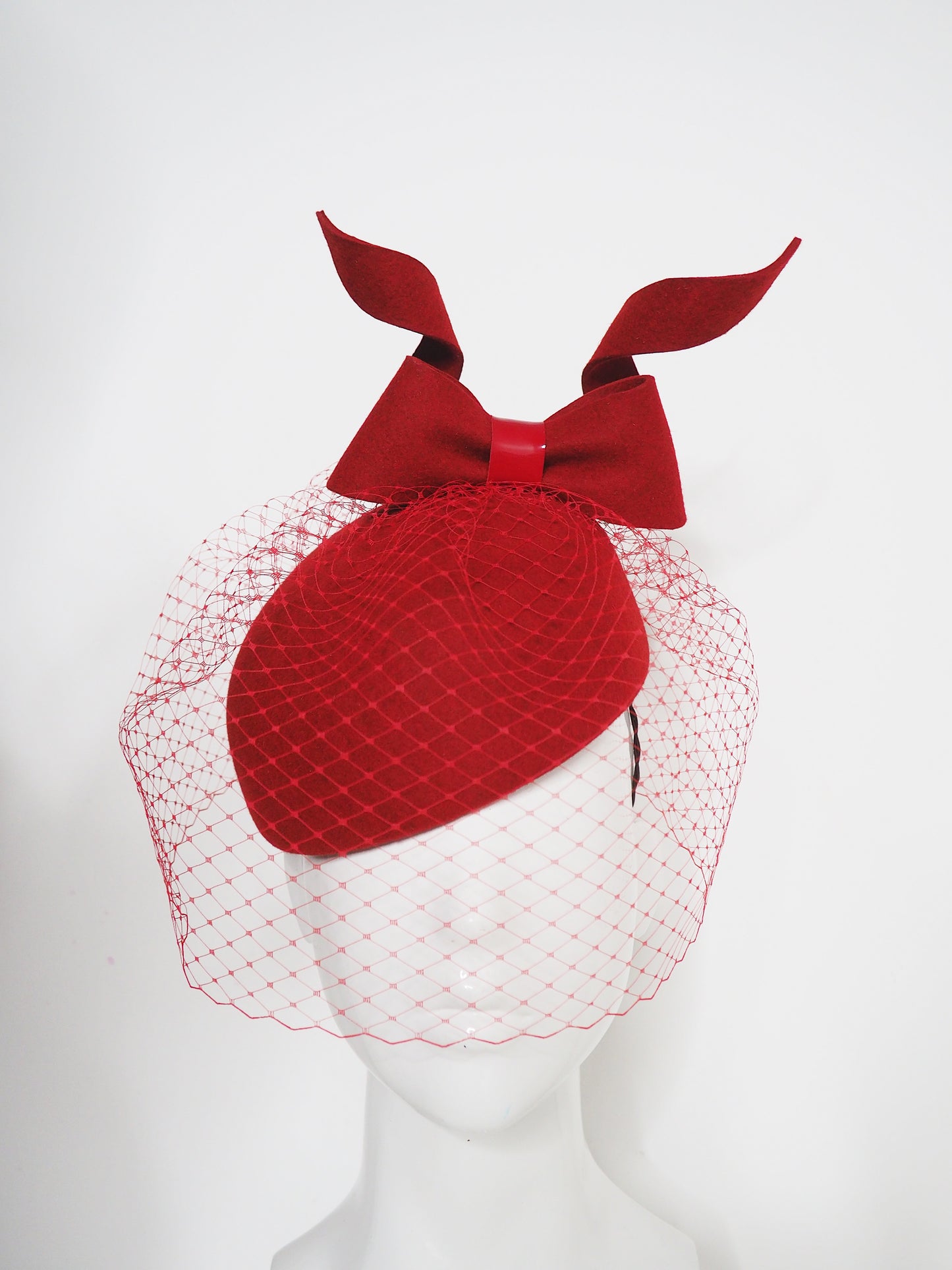 Red velvet - Deep red fur felt large beret with windswept bow, veil and patent leather centre