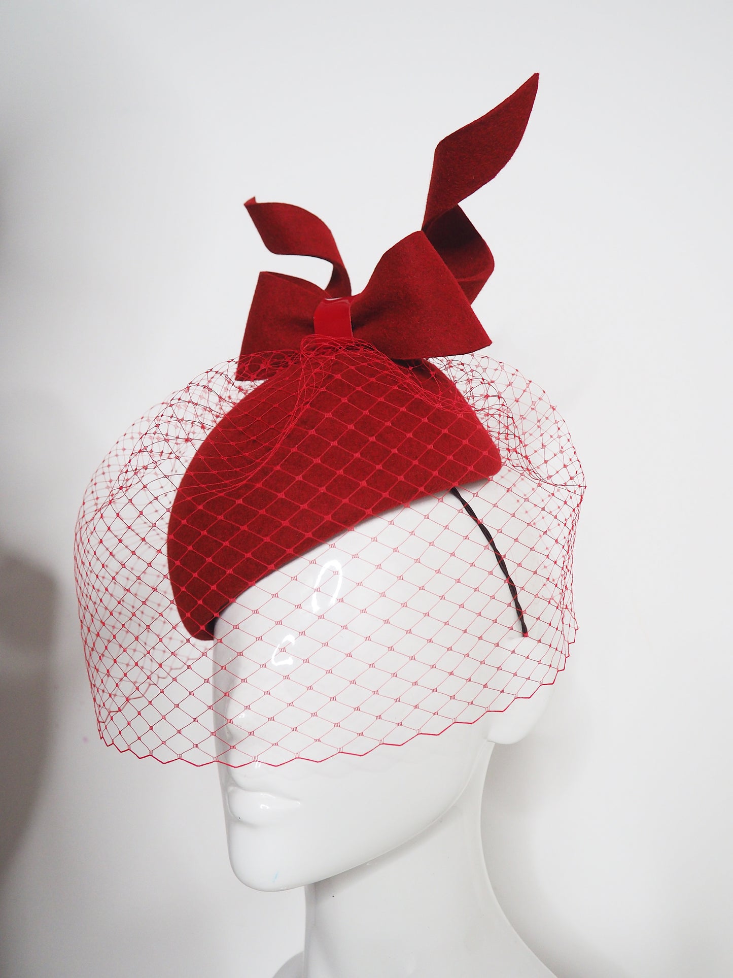 Red velvet - Deep red fur felt large beret with windswept bow, veil and patent leather centre
