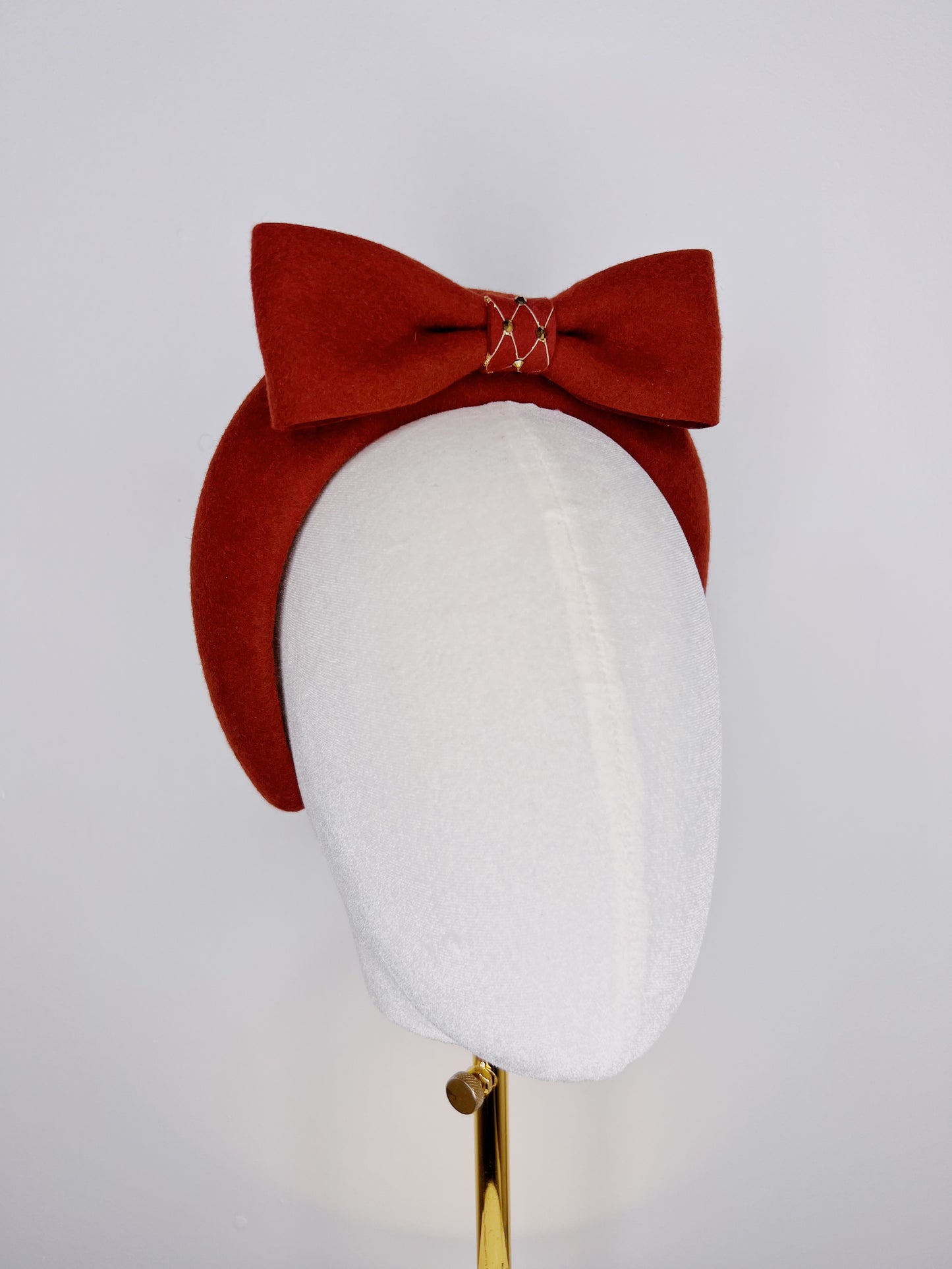 Minnie Bow- Brown fur felt with diamante detialing and bow on 3d headband.