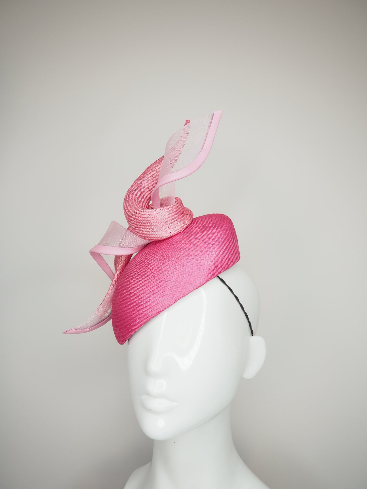 Candy Dandy - Pink parisisal straw beret with straw and crinoline swirls