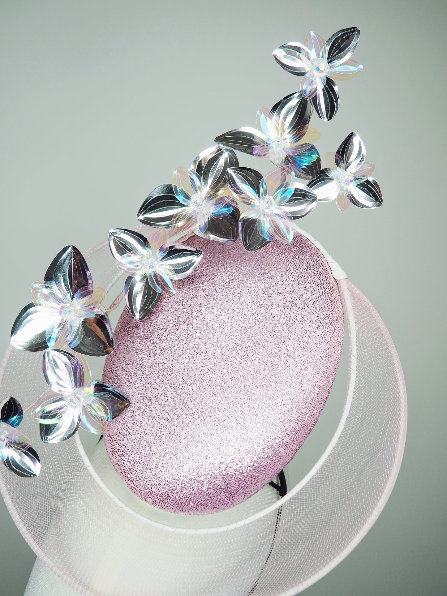 Pink mist - Pastel pink Percher with detached pink crin veil and silver and iridescent buds and