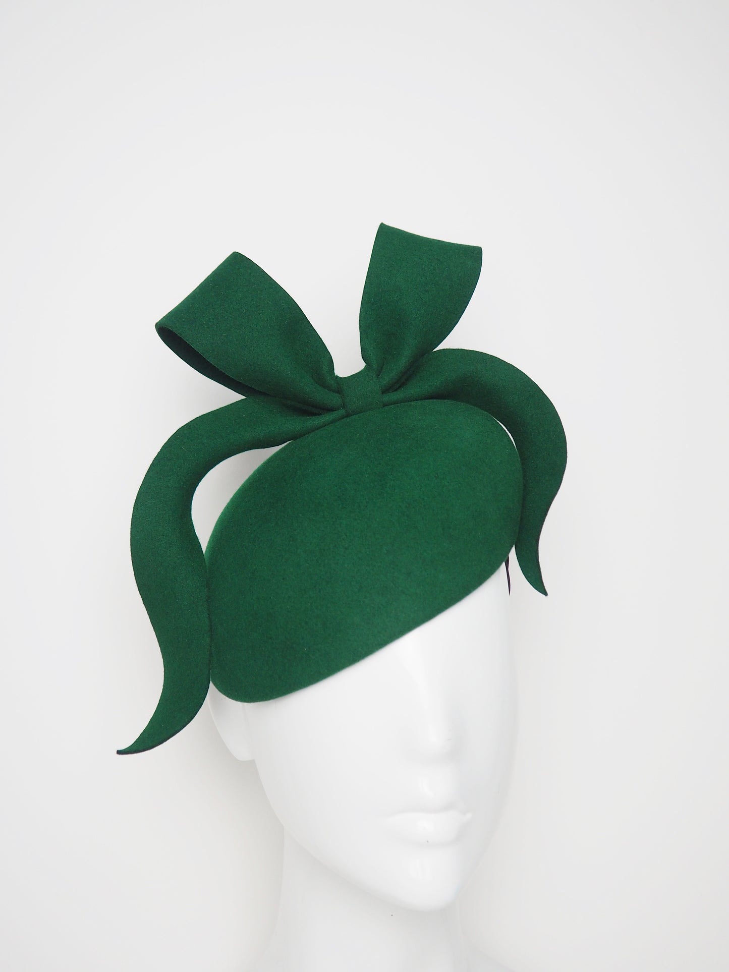 Green and Gorgeous - Fine fur felt face hugger beret with a sculpted bow