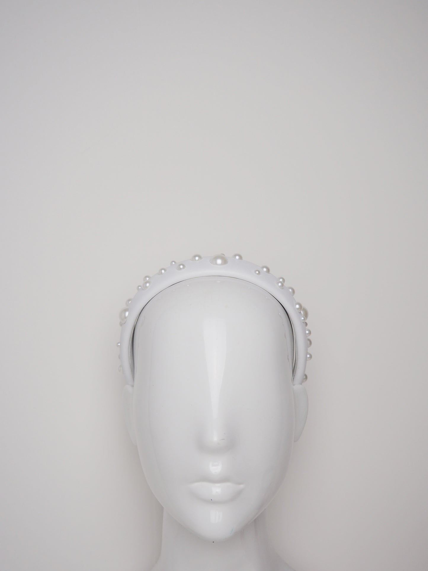 Zoe Pearl - White - Leather padded headband with pearl detail
