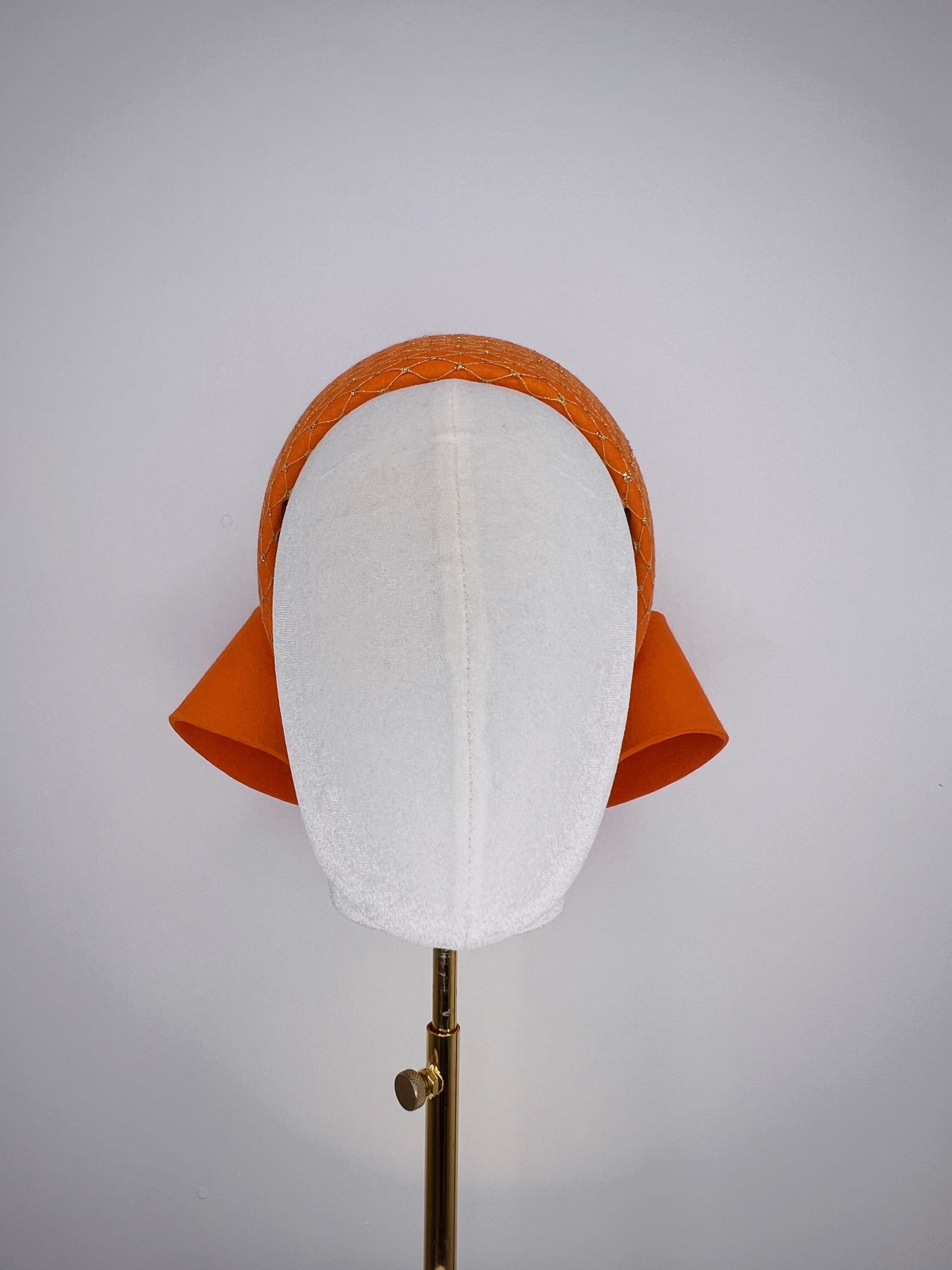 Valencia Pillbox - Vintage Felt Soft teardrop pillbox with bow and gold veil detial