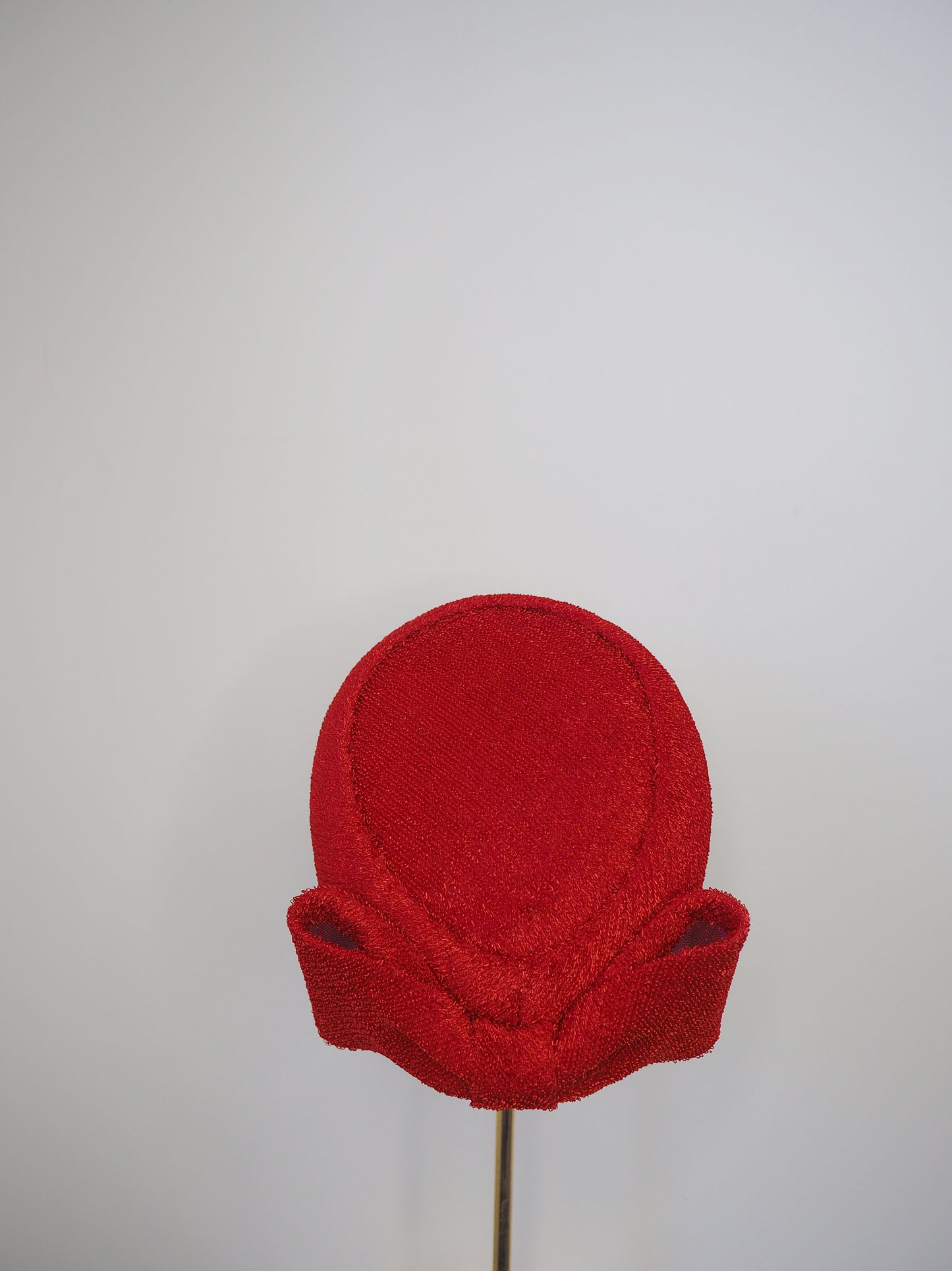 Lady in red - vintage strawcloth pillbox