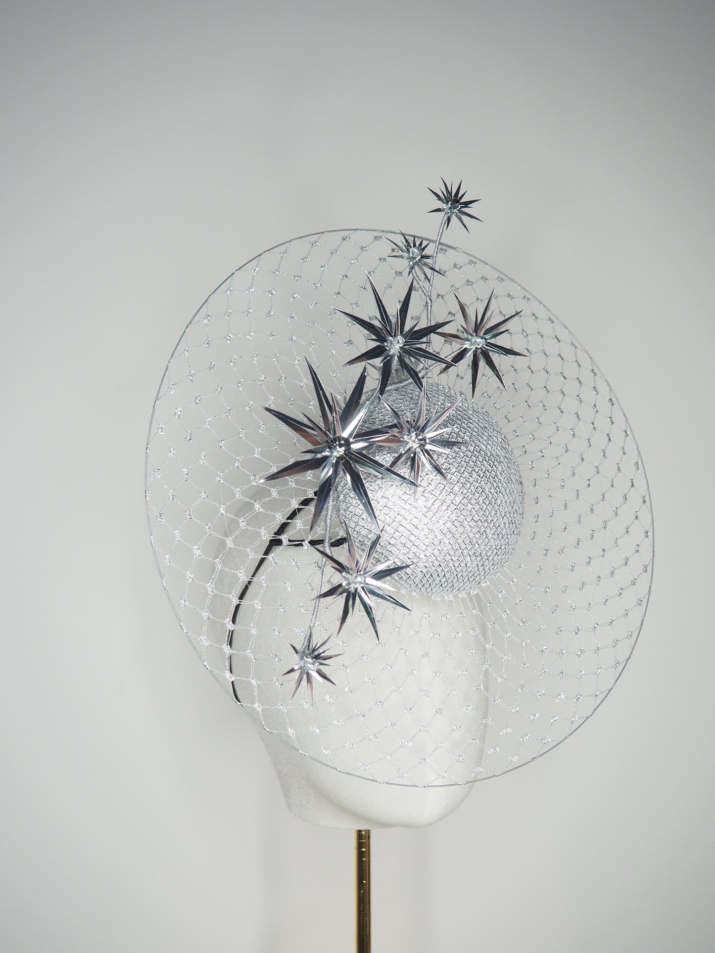Interstellar- Silver veiled percher with starbursts