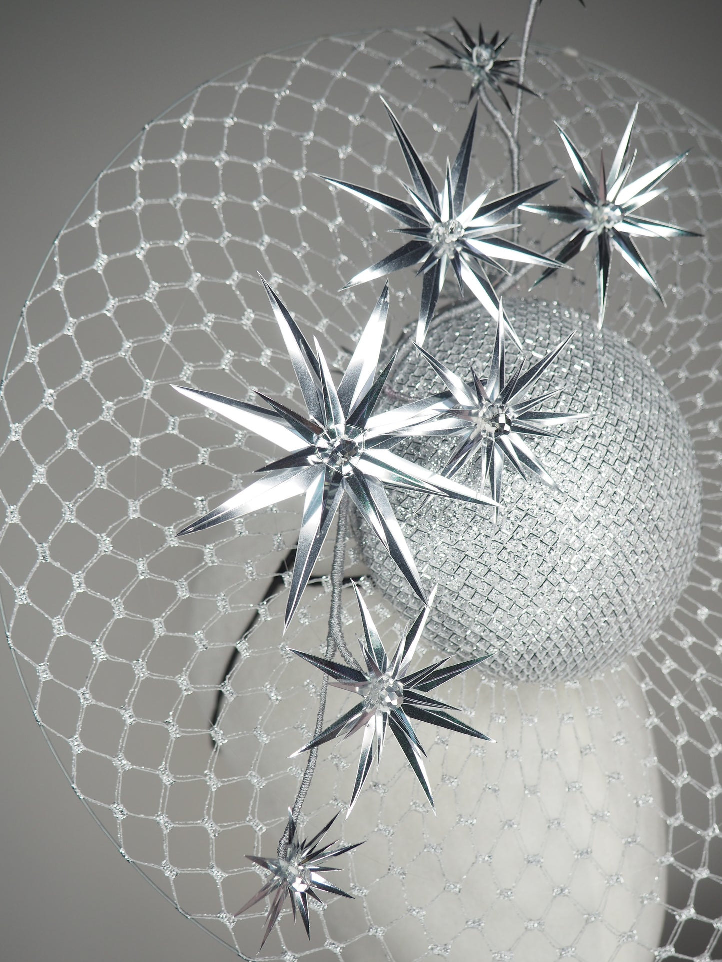Interstellar- Silver veiled percher with starbursts