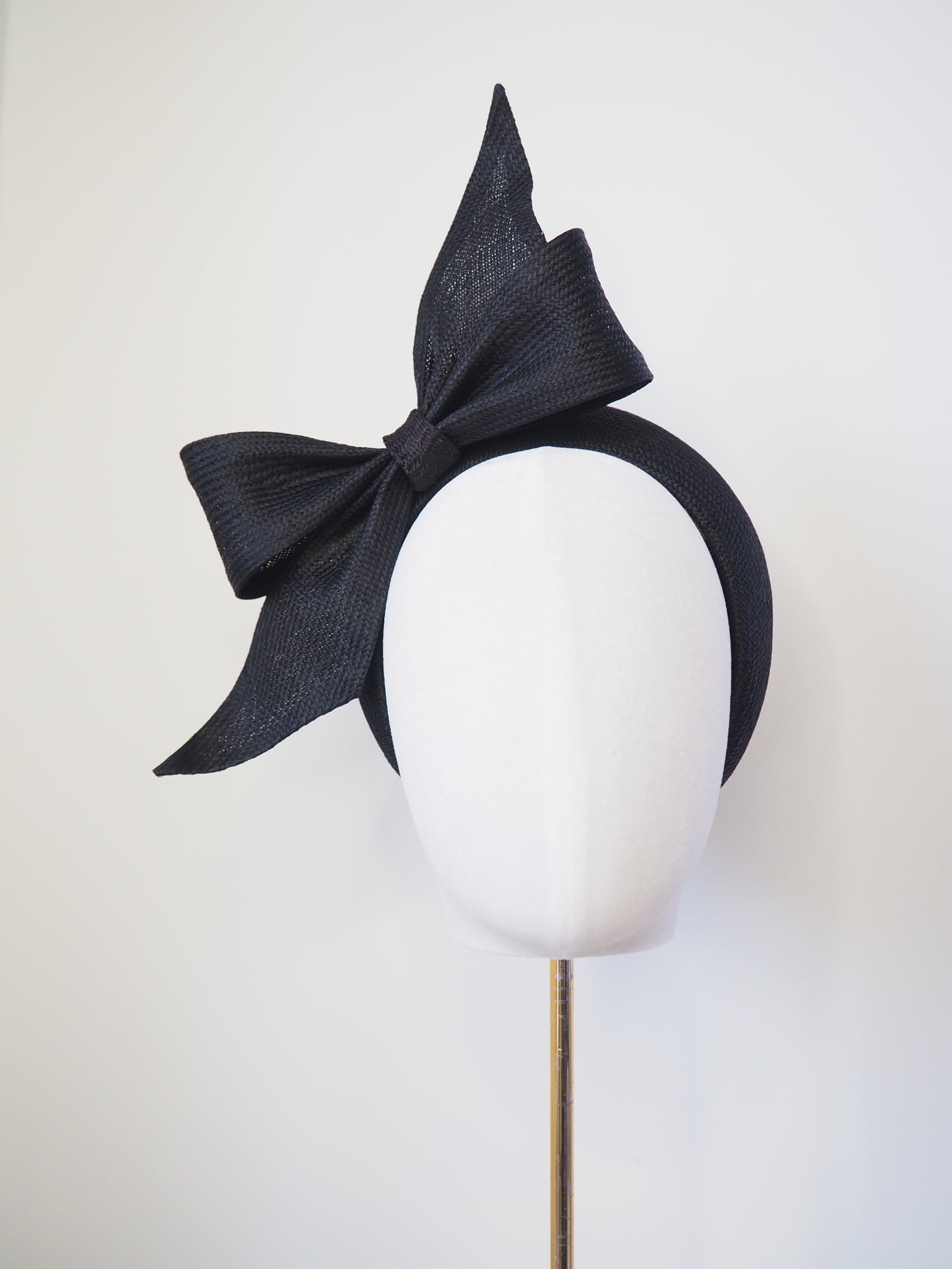 Tied in a bow -Black 3D headband with petite bow