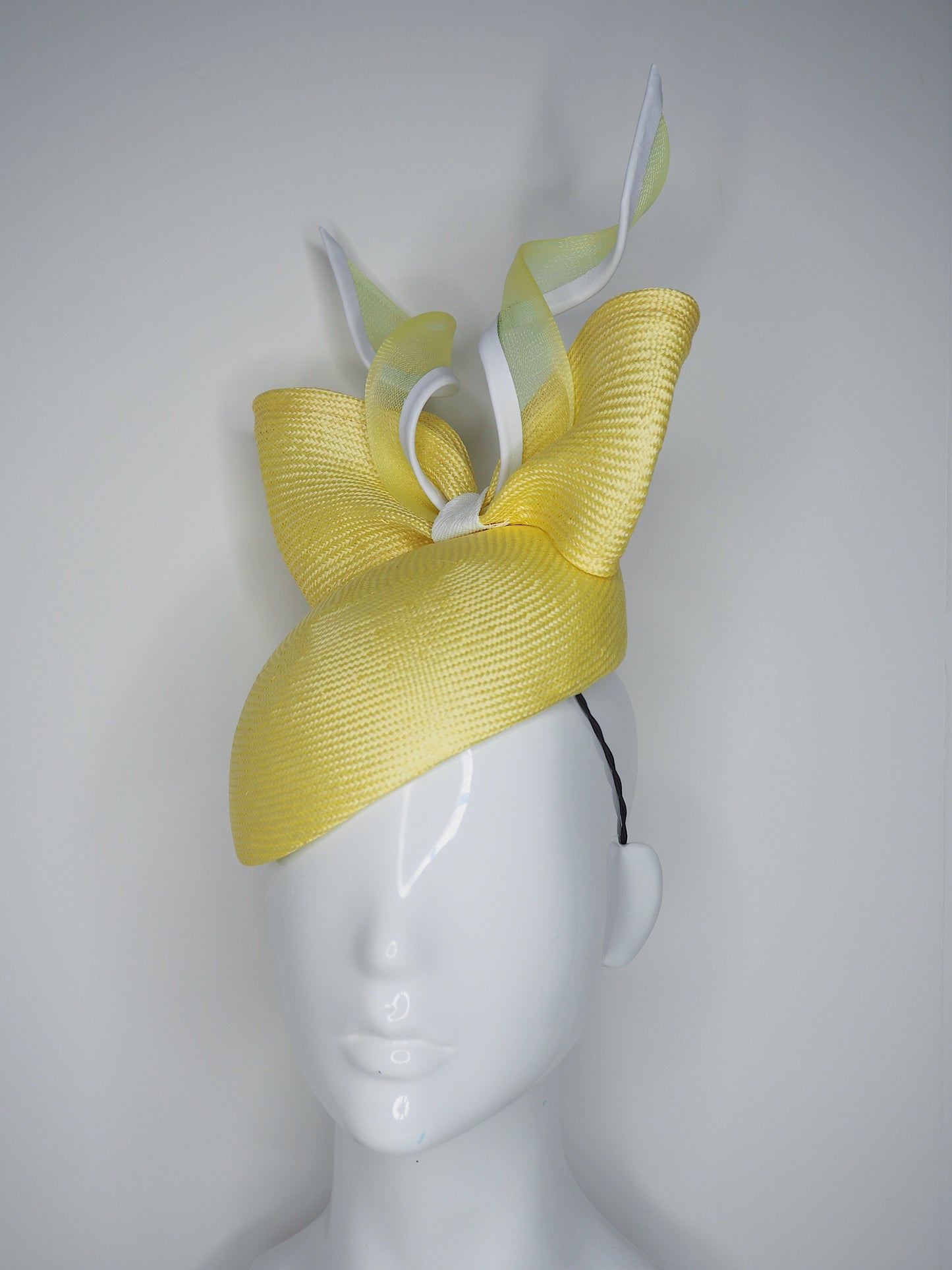 Lemony Snickett - Yellow face hugger beret with bow & crinoline details