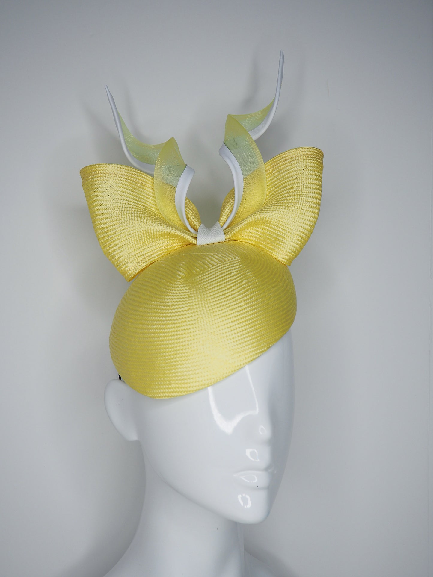 Lemony Snickett - Yellow face hugger beret with bow & crinoline details