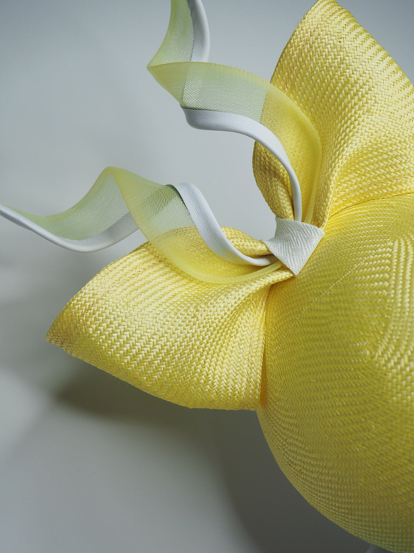 Lemony Snickett - Yellow face hugger beret with bow & crinoline details