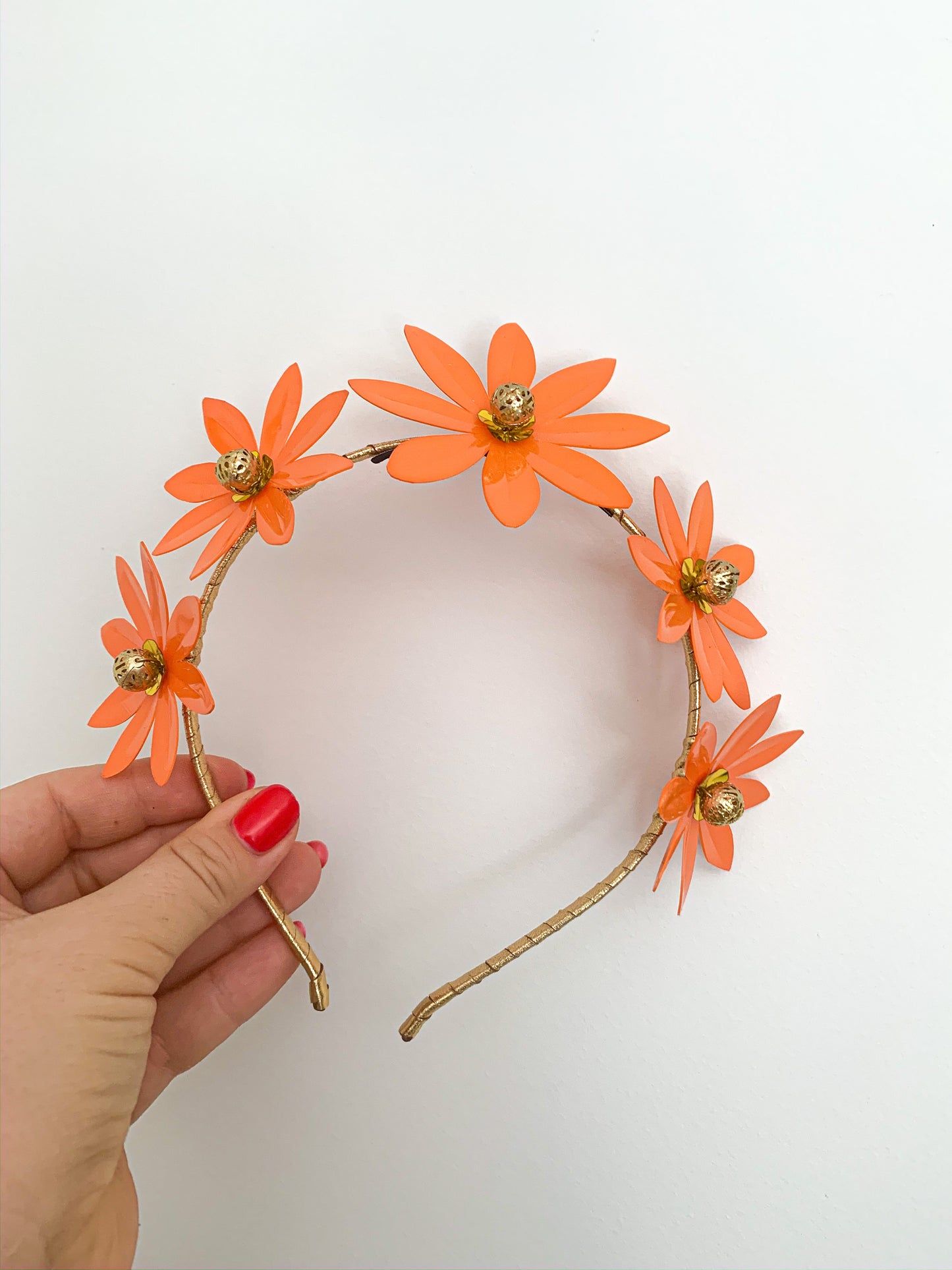 Dainty Daisy - Orange and Gold