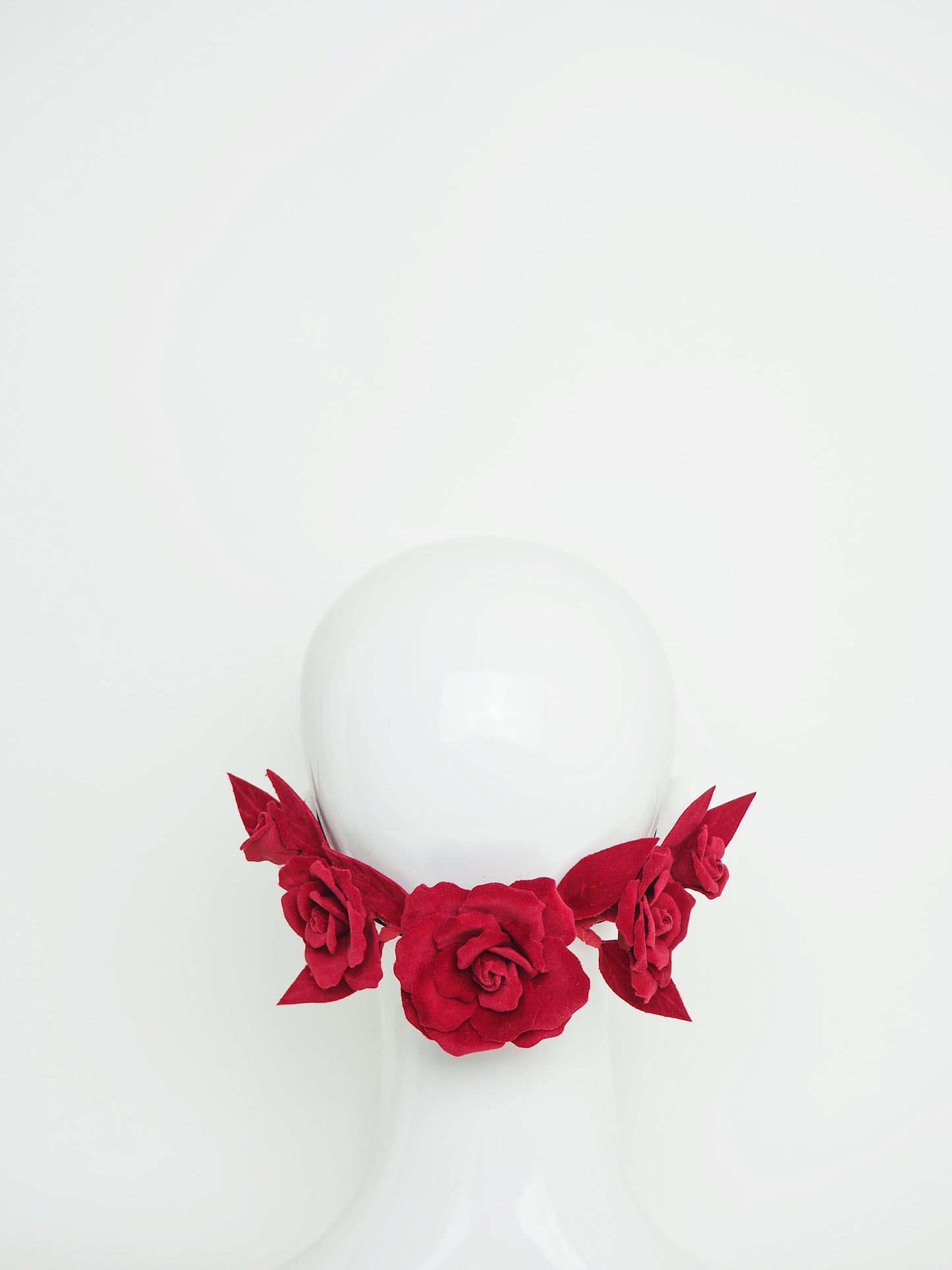 Rose Vine clip - Red velvet