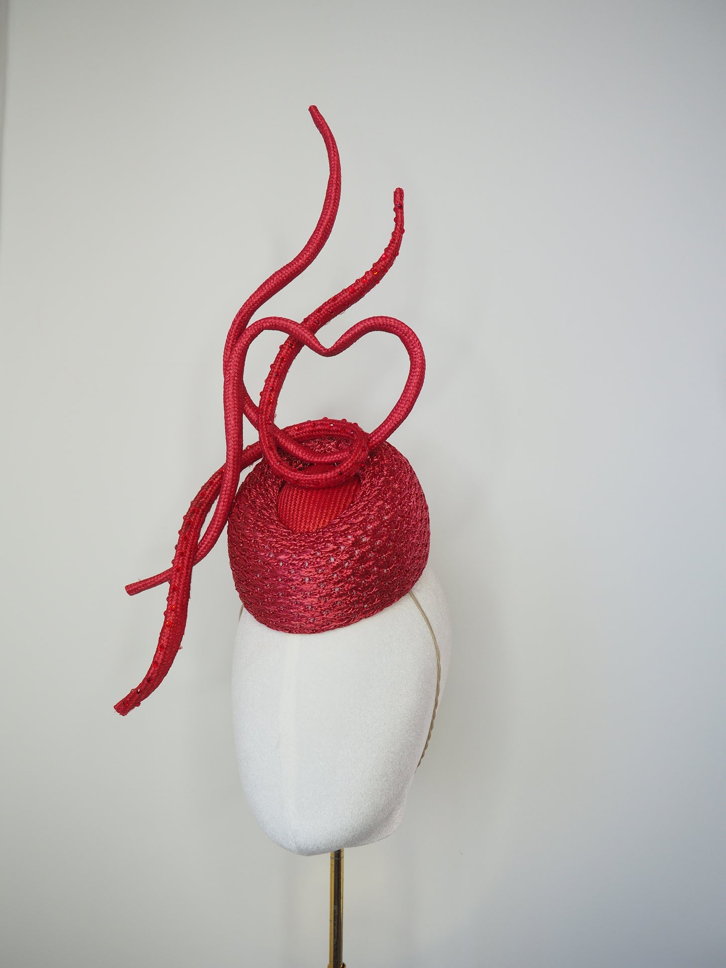 Be my valentine - Red Vintage Hand-Dyed Straw Cloth Pork Pie Pillbox with straw heart swirl trim