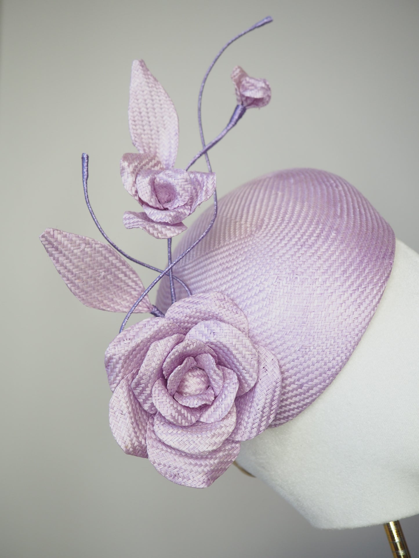Creeping rose - Lilac Parisissal face hugger Beret with wired metallic swirls