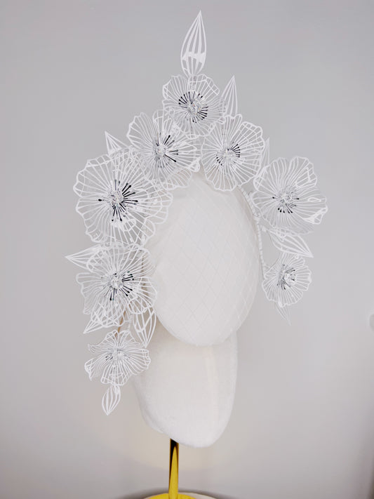 Soie blanche - White silk veil percher with  Crystoform Poppy detial