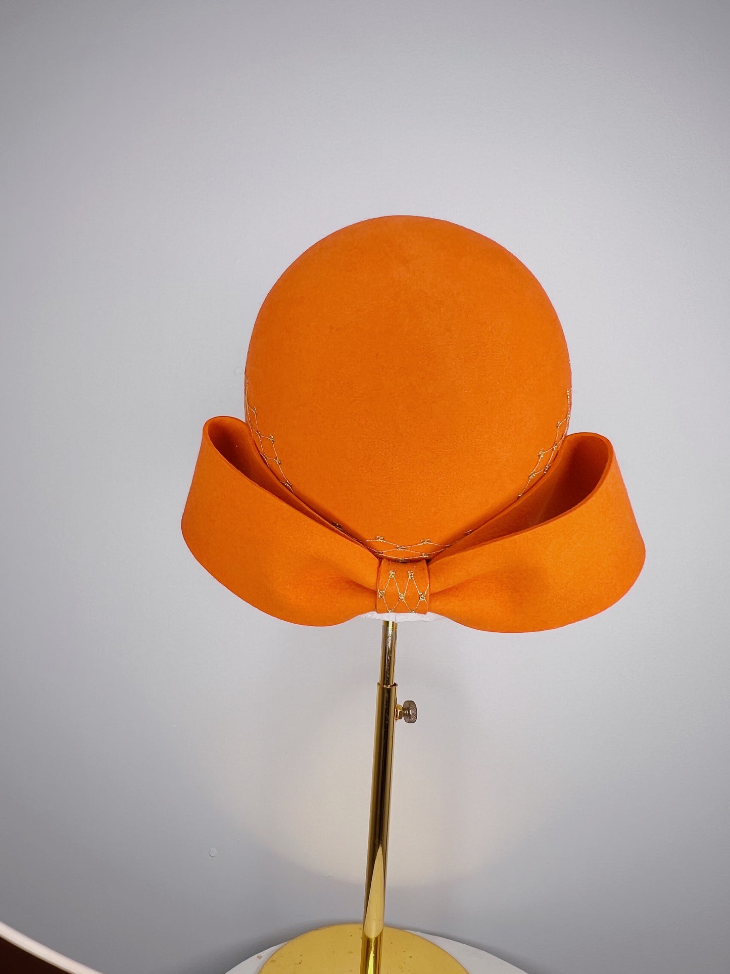 Valencia Pillbox - Vintage Felt Soft teardrop pillbox with bow and gold veil detial