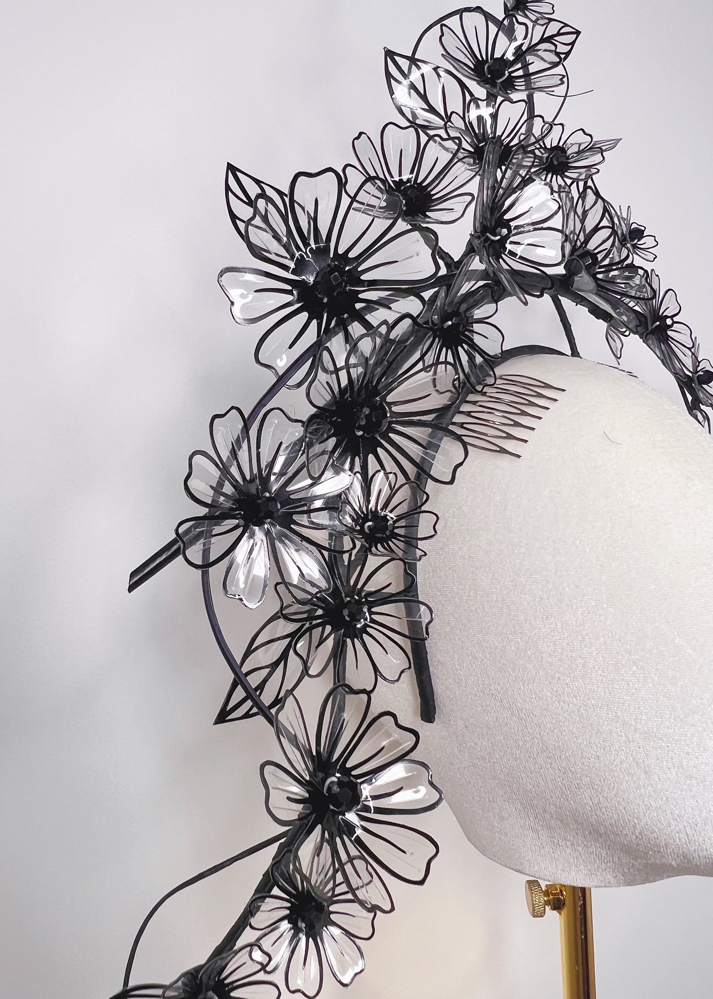 Midnight Daisy Dance - Daisy Crystoform headband