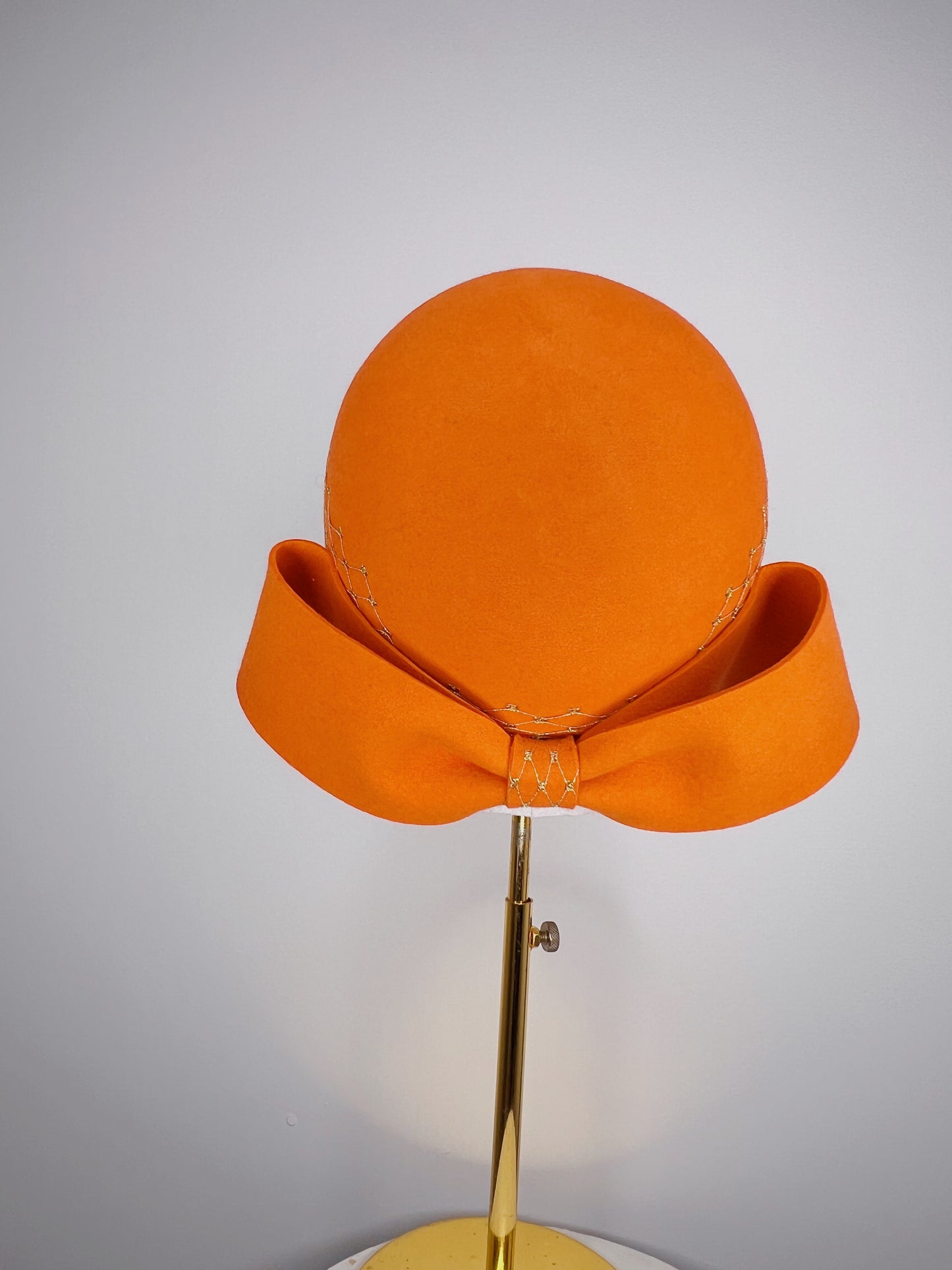 Valencia Pillbox - Vintage Felt Soft teardrop pillbox with bow and gold veil detial
