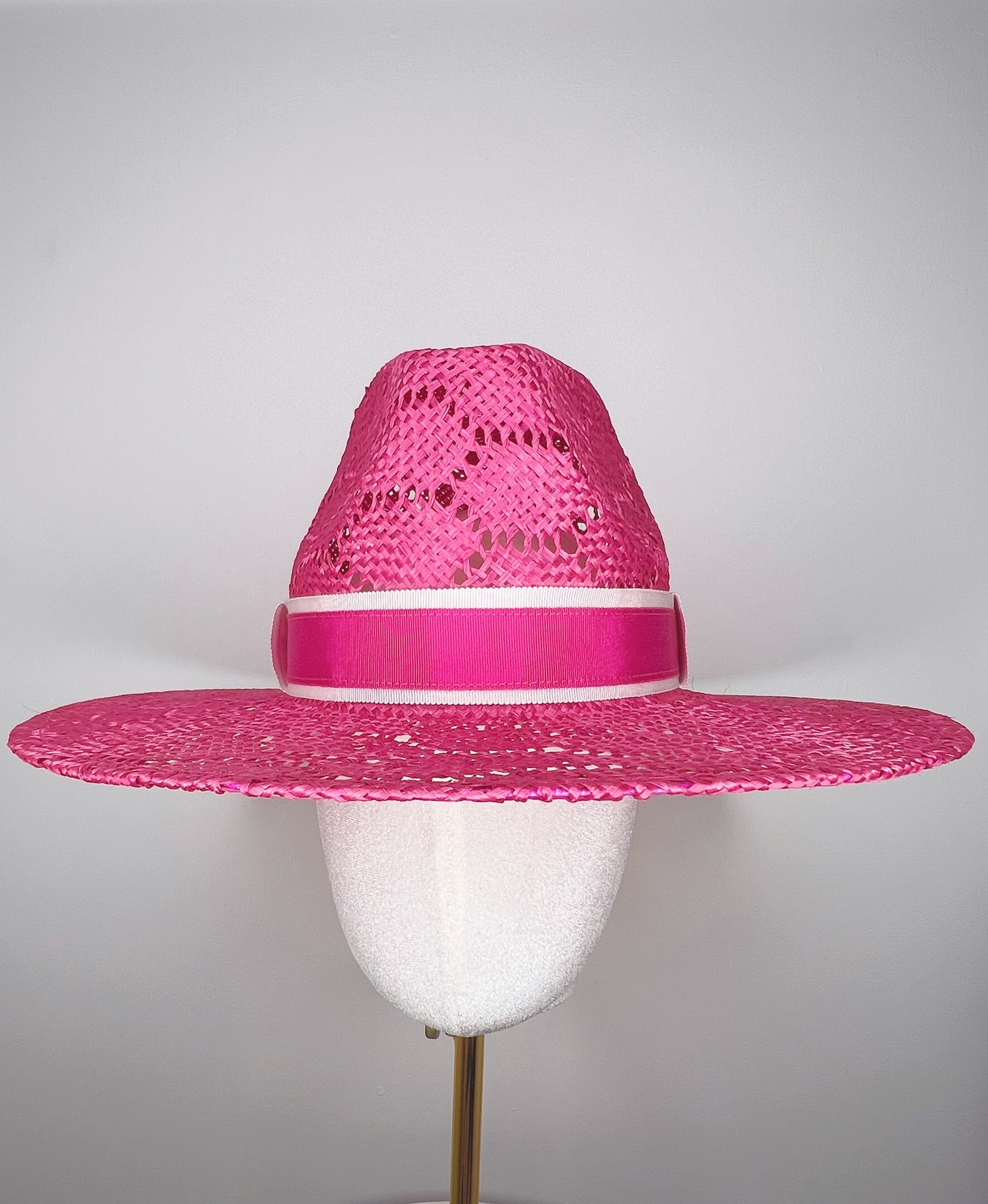 Isadora - Fuchsia honeycomb straw fedora