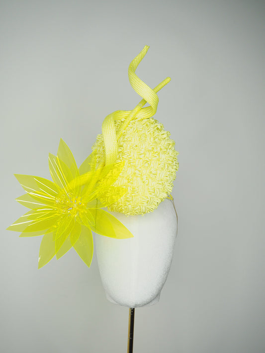 Citron Spark - Fluro yellow vintage straw percher with clear plastic fluro yellow starburst