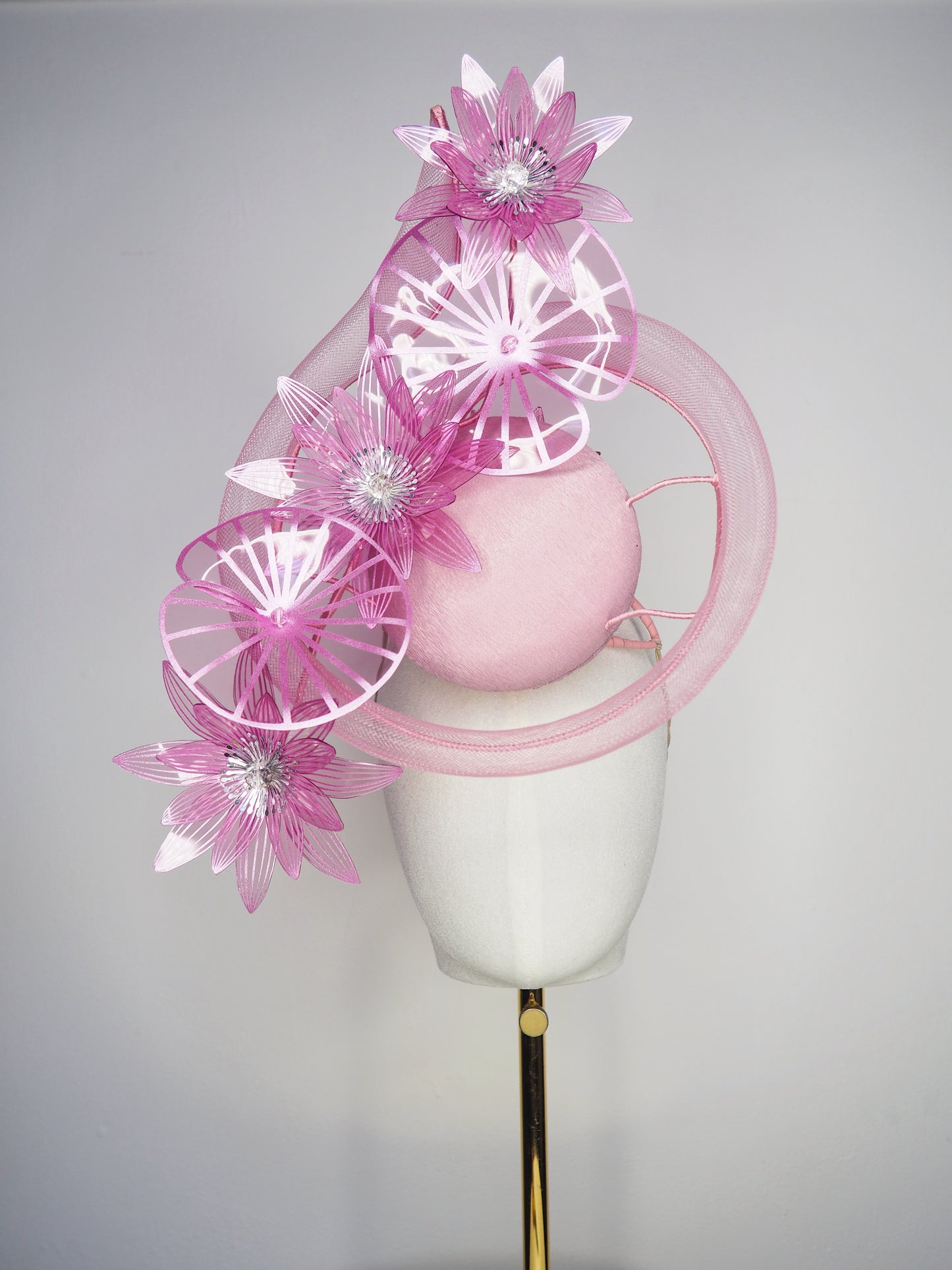 Fleur d'Eau - A delicate vintage straw percher inspired by floating water lilies, finished with sculptural embroidery and silver accents