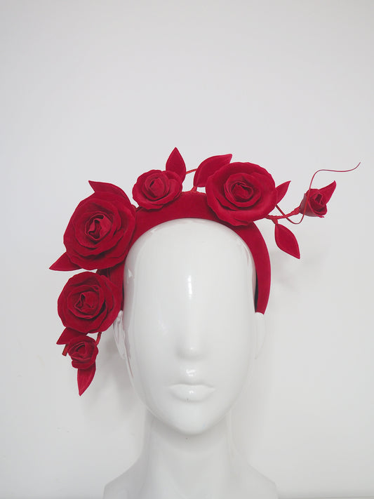 Red romance - Red velvet rose vin eon a red velvet 3d headband with quills