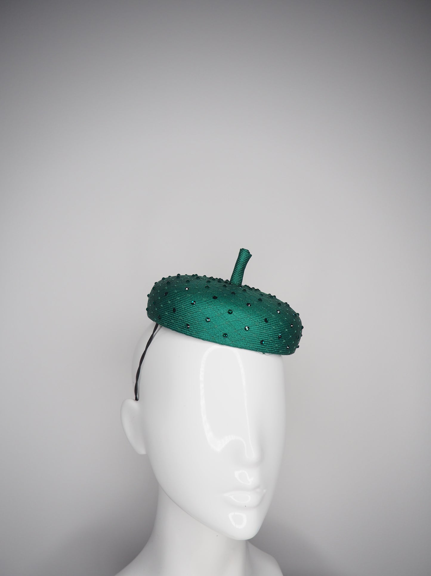 Emerald glimmer- super vine vintage emerald green straw with crystal detail