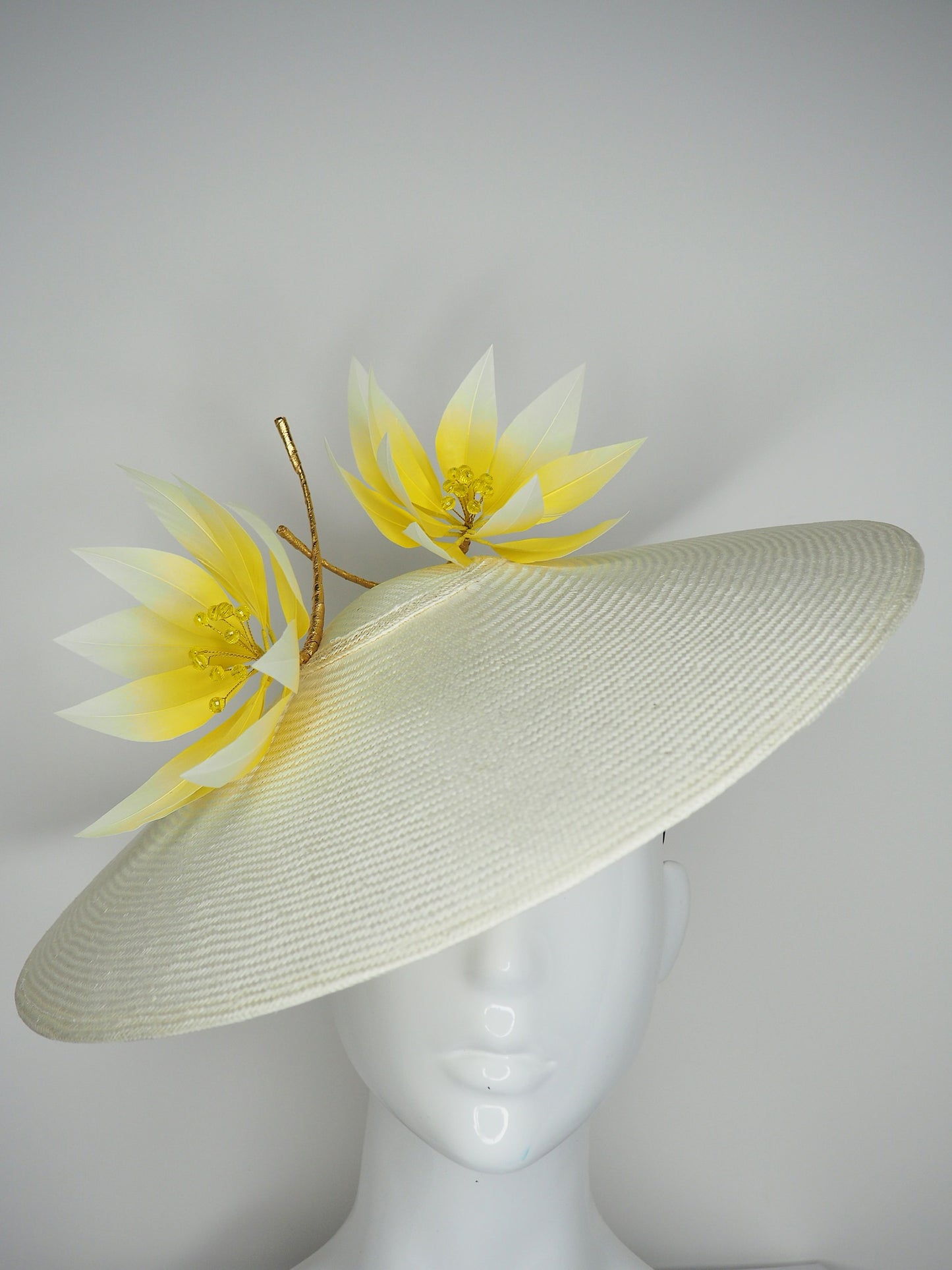 Sunshine and Stardust - Off white coolie brim with yellow and white ombre Feather flowers
