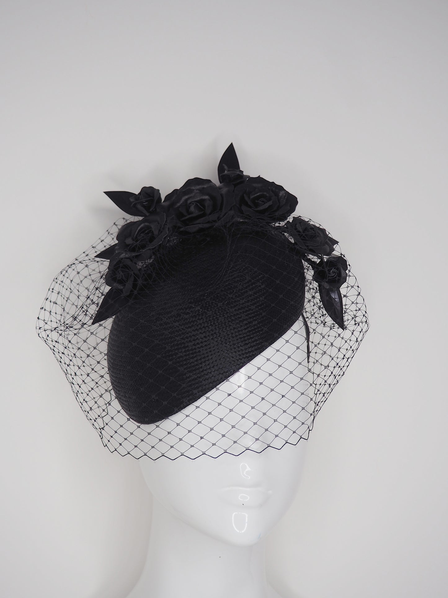 Black beauty - Facehugger base with parisisal straw and veil & leather rose detail