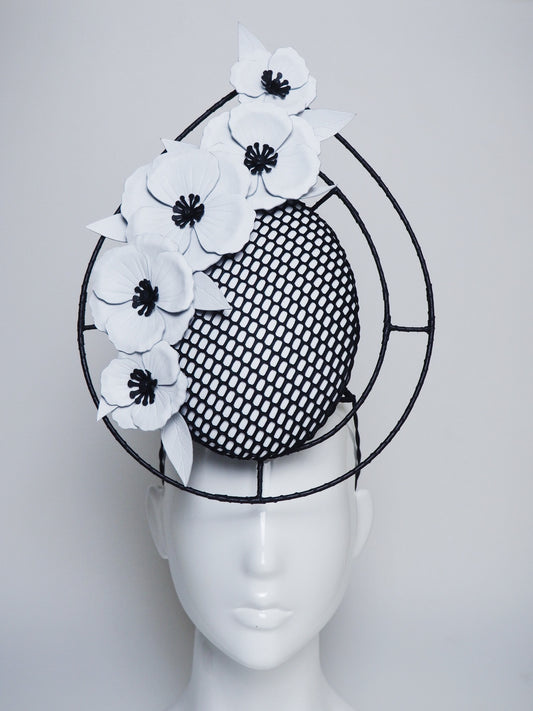 Derby Dazzler - Black and white mesh percher with wire frame.