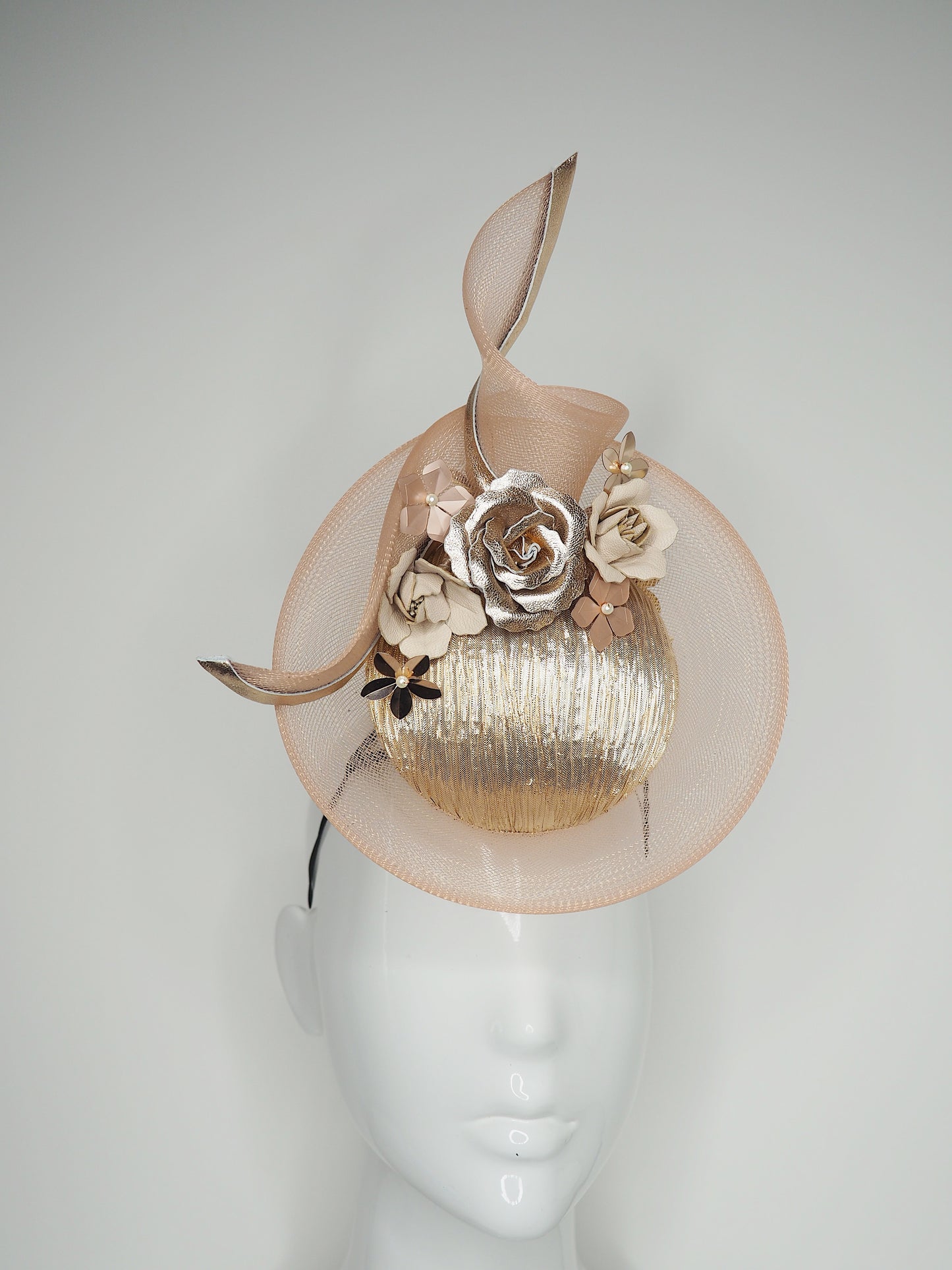 Petite Rose - Rose gold percher with nude crinoline swirl and flower detailing