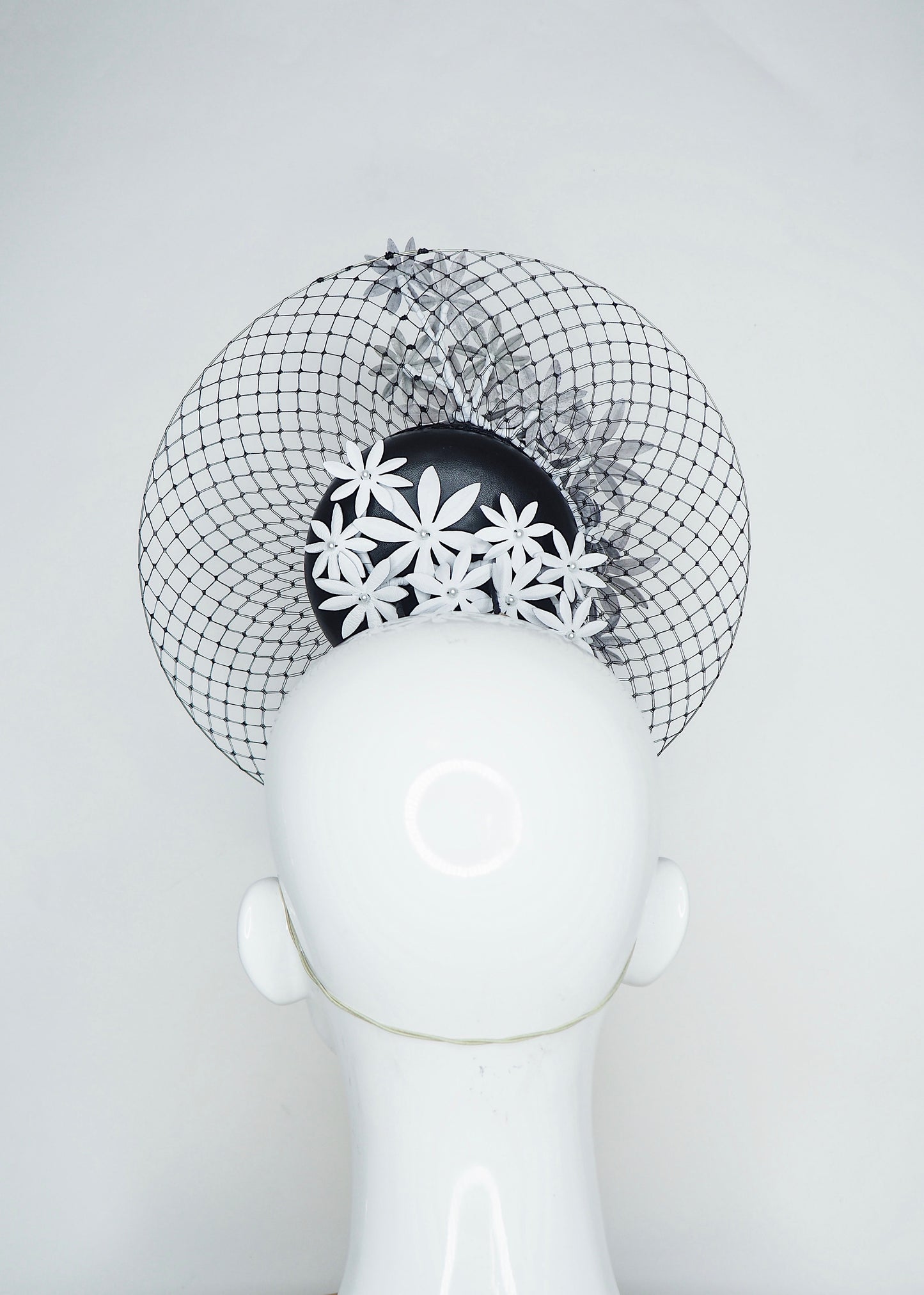 Derby Delight - Black and white leather Percher with Daises