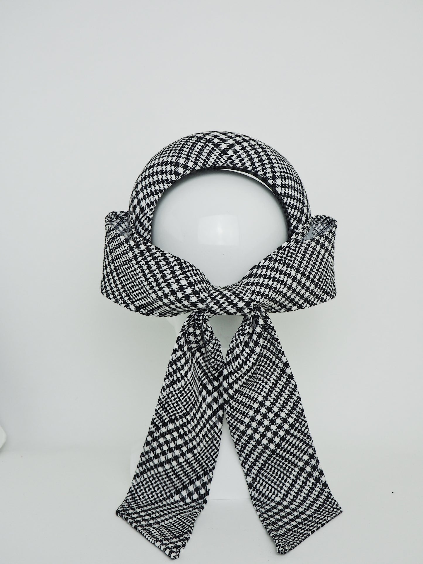 Tied in a Bow - Houndstooth 3d headband with bow.