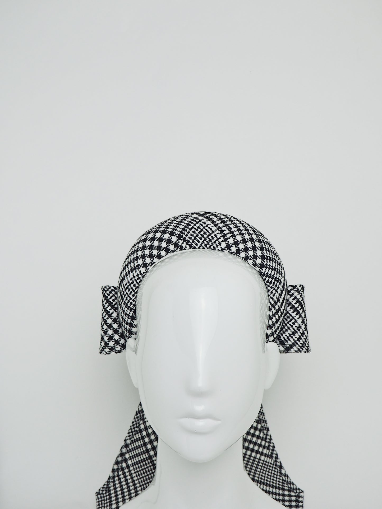 Tied in a Bow - Houndstooth 3d headband with bow.