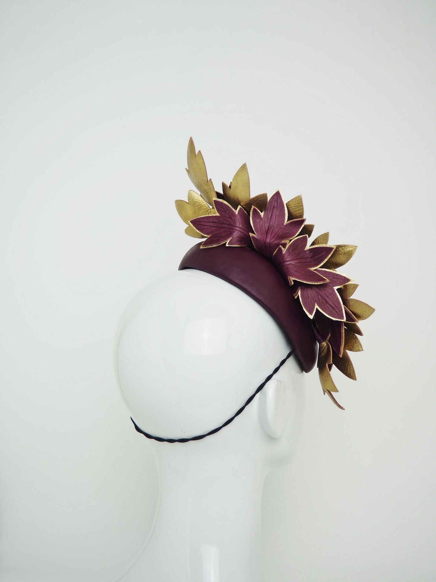 Maroon Maven - Small maroon base with maroon and gold leaves